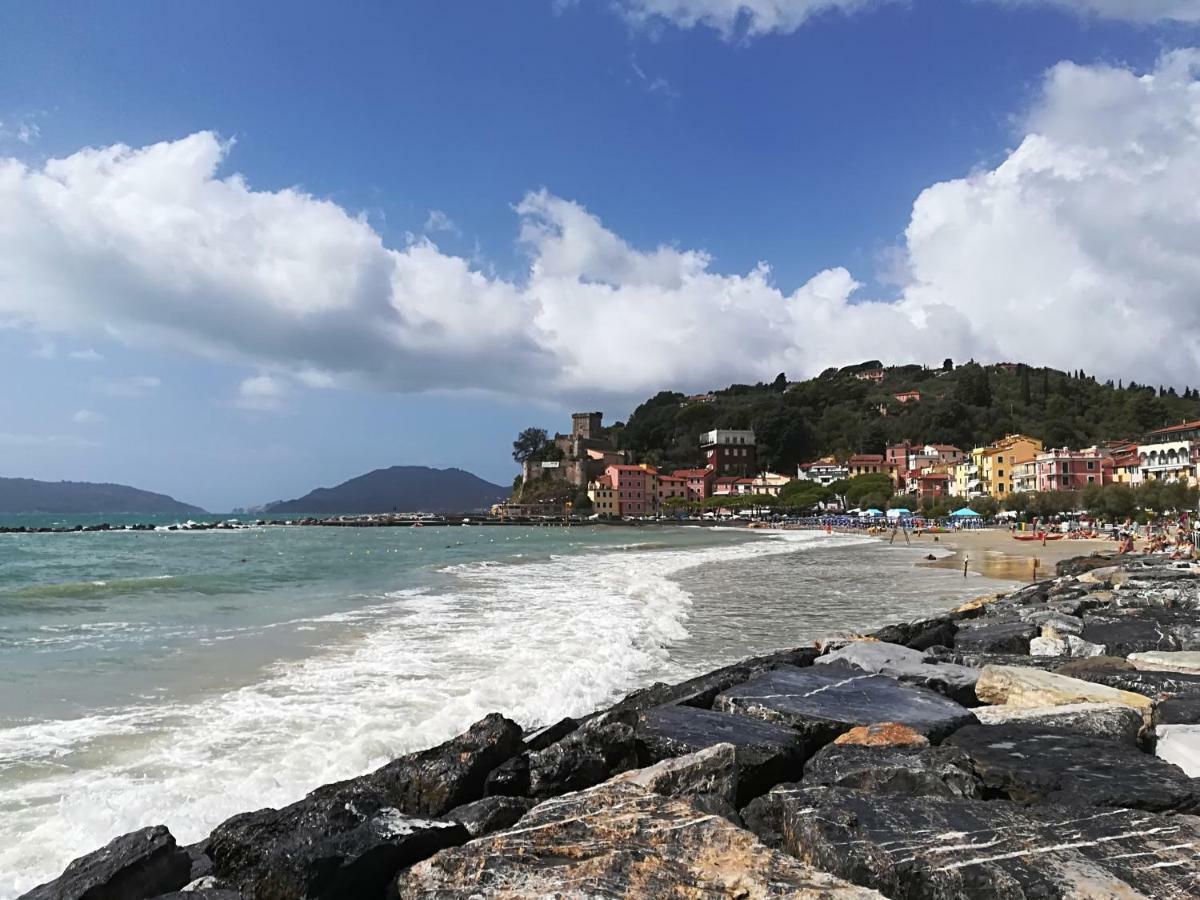 레리치 Il Faro Dei Poeti 아파트 외부 사진